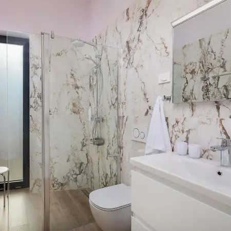 빌라 Vines, Modern Luxury In Serene Seclusion