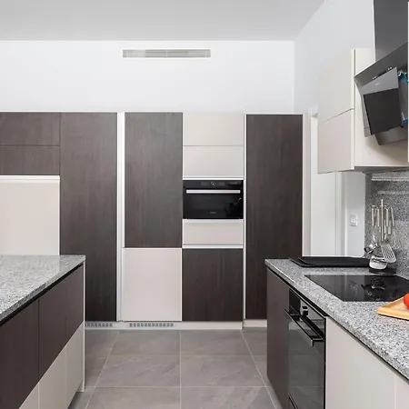 빌라 Vines, Modern Luxury In Serene Seclusion *