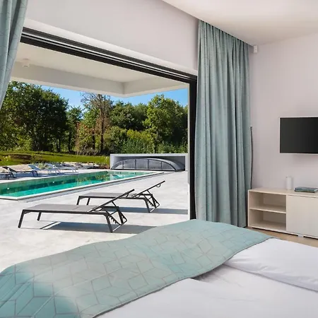 Vines, Modern Luxury In Serene Seclusion Svetvinčenat