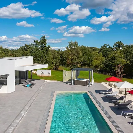 Vines, Modern Luxury In Serene Seclusion Villa *